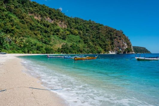 Paket Tour Pulau Alor 5 Hari 4 Malam (5H4M)