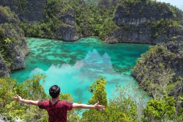 Paket Tour Raja Ampat Piaynemo dan Wayag 4 Hari 3 Malam (4H3M)