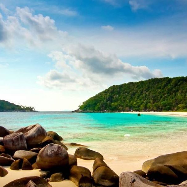 Paket Tour Kepulauan Natuna Island 4 Hari 3 Malam (4H3M)