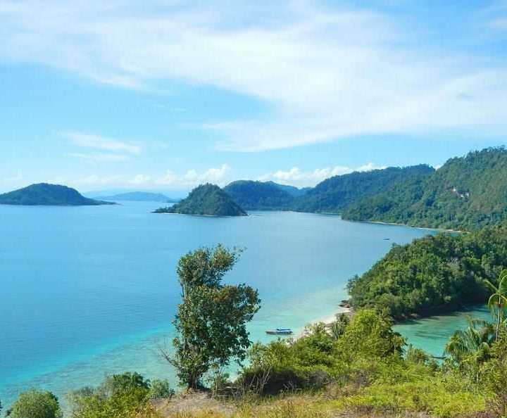 Paket Tour Pulau Pagang, Swarnadwipa, dan Kota Padang 3 Hari 2 Malam (3H2M)