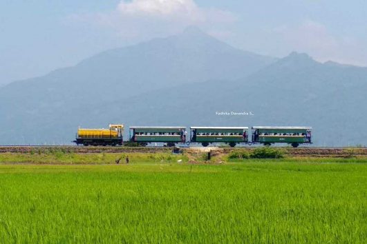 Paket Tour Semarang 2 Hari 1 Malam (2D1N) : Wisata Kereta Tua Ambawara, Eling Bening & Brown Cayon