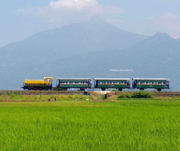 Paket Tour Semarang 2 Hari 1 Malam (2D1N) : Wisata Kereta Tua Ambawara, Eling Bening & Brown Cayon