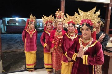 Paket Tour Pulau Mandeh, Bukittinggi dan Kota Padang 4 Hari 3 Malam (4H3M)