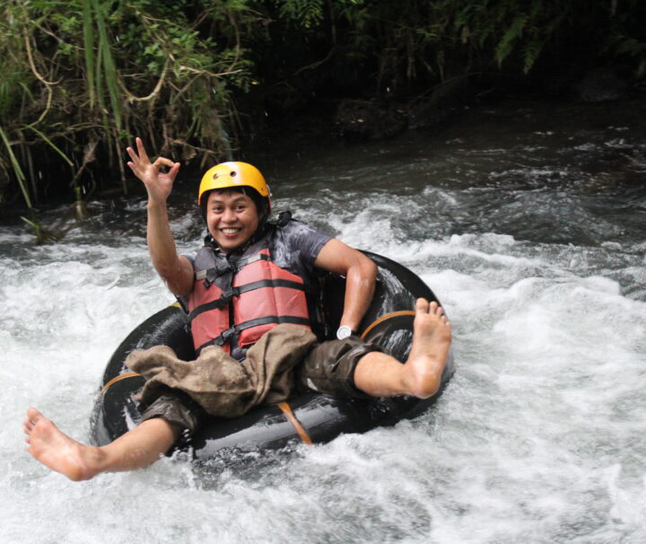 Paket Tour Umbul Ponggok, Breksi, dan Tubing Kali Pusur 1 hari