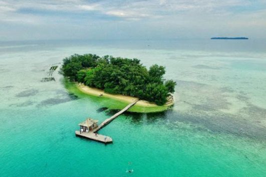Paket Tour Pulau Semak Daun 2 Hari 1 Malam (2H1M)