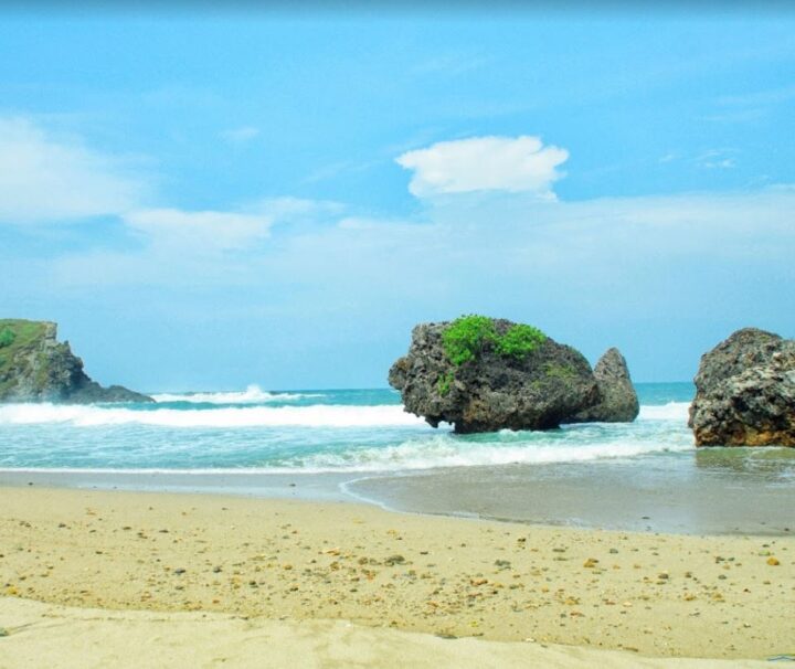 7 Tips Mengunjungi Pantai Siung Supaya Mendapatkan Foto Terbaik