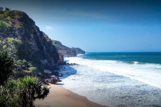 Informasi Lengkap Tentang Pantai Seruni, yang Masih Sepi !