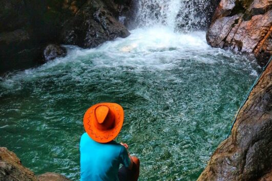 Trekking 1 Hari: Curug Kencana dan Curug Love