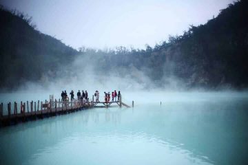 Paket Tour Ciwidey 2 Hari: Kawah Puih, Situ Patenggang, Kawah Rengganis, dan Bukit Jamur