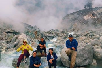 Trekking Kawah Ratu Gn. Salak 1 Hari
