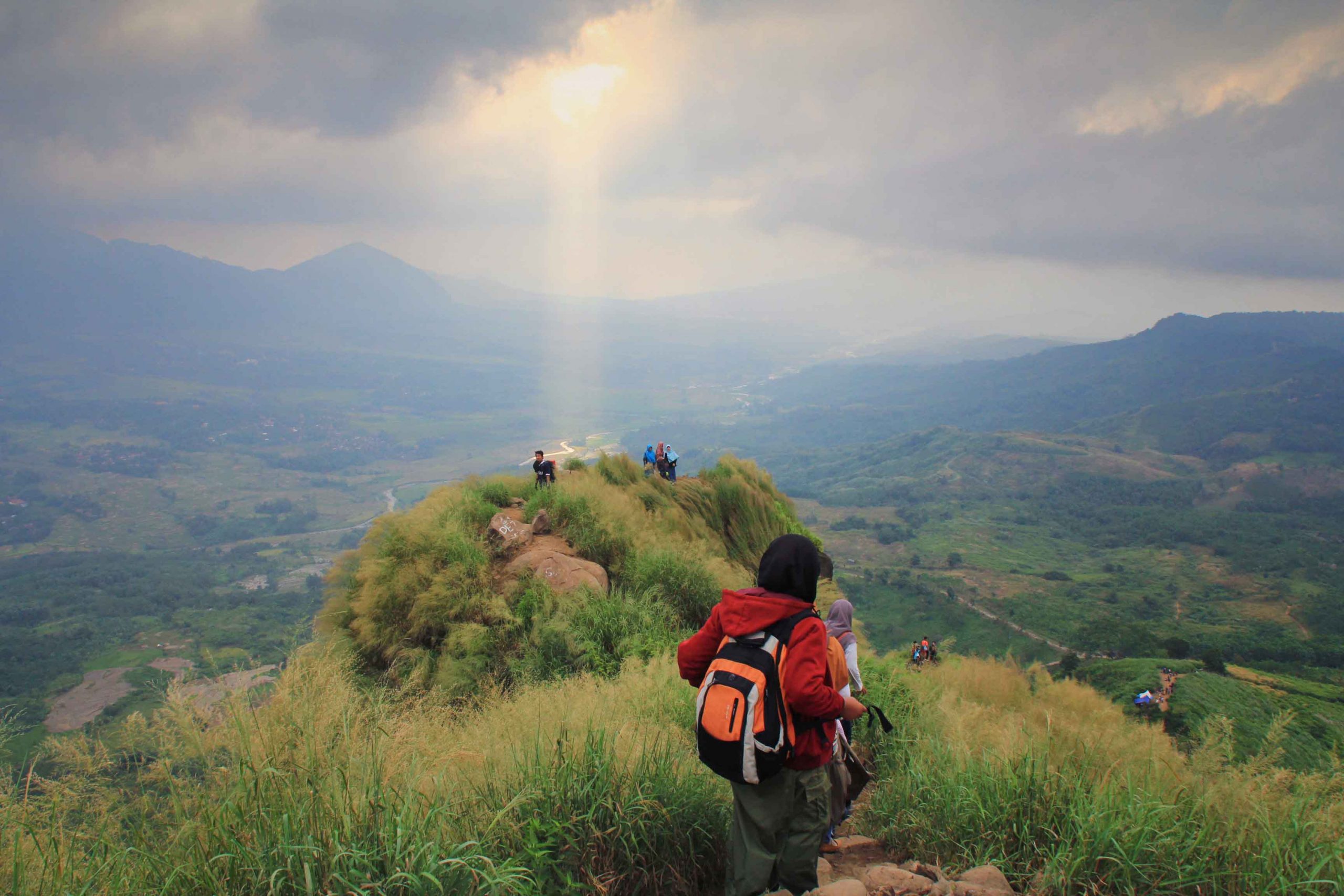 ODT Hiking Gunung Batu Jonggol - Campa Tour and Event