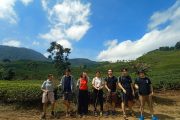 Paket Trekking Telaga Warna dan Telaga Saat Puncak