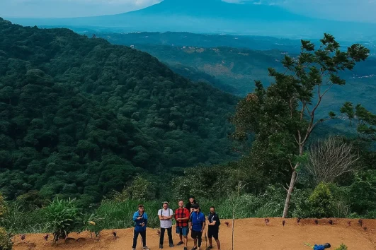 Trekking For Kids: Rute Gunung Pancar dan Bukit Panisan