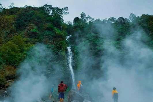 Trekking Curug Cikawah