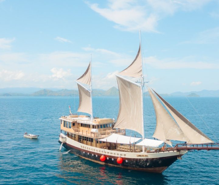 Sewa Kapal Labuan Bajo Lamborajo II