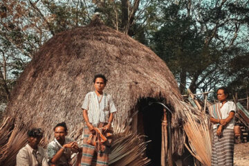 Paket Tour Kupang 1 Hari: Kampung Adat Boti