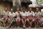 Paket Tour Kupang 1 Hari: Kampung Adat Boti