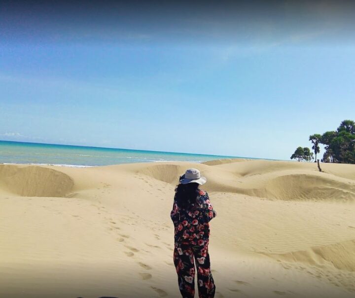 Paket Tour Kupang 1 Hari: Pantai Kolbano-Oetune