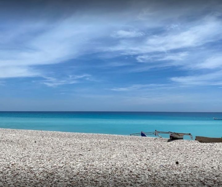 Paket Tour Kupang 1 Hari: Pantai Kolbano-Oetune