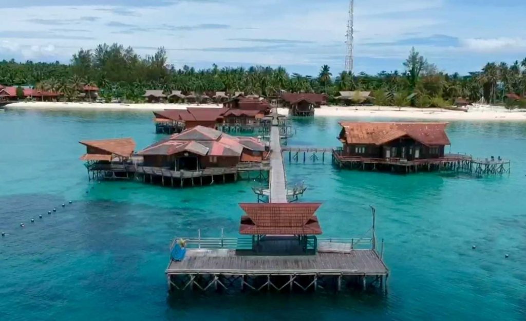 Paket Tour Wisata Derawan 2025