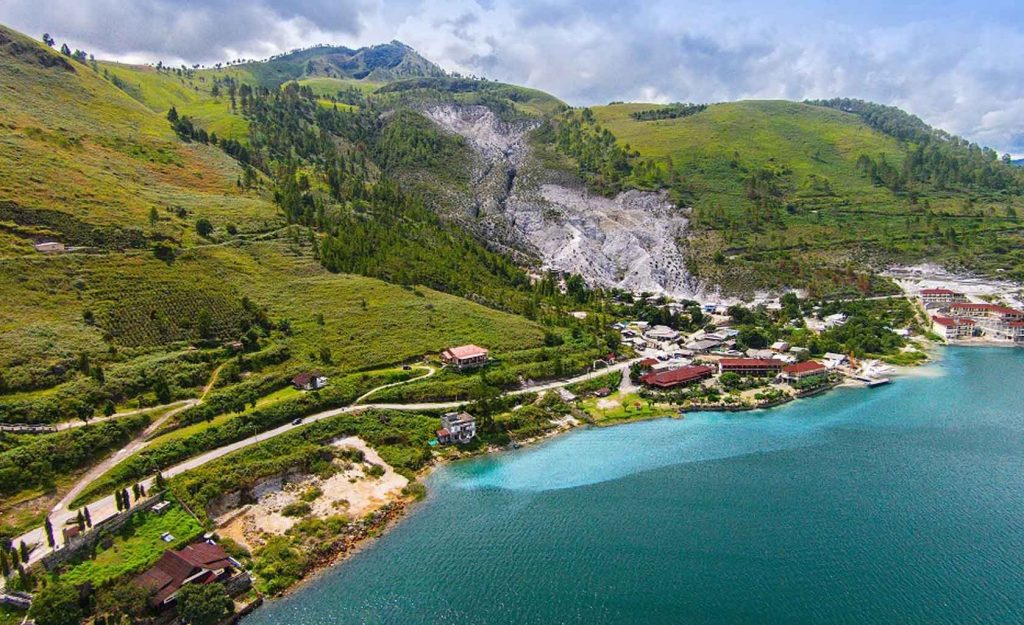 Paket Tour Wisata Sumatra Utara 2025