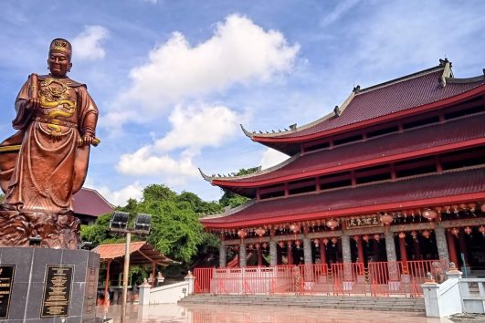 Paket Tour Semarang 1 Hari: Lawang Sewu, Sam Po Kong dan Pagoda Avalokitesva