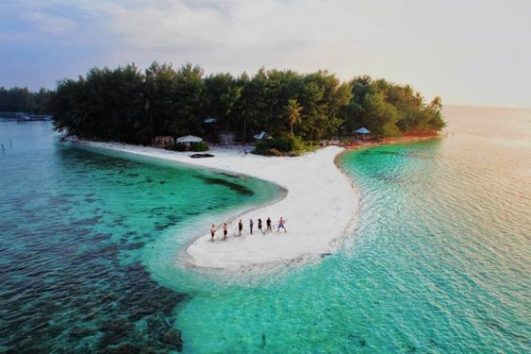Paket Tour Karimunjawa 3 Hari 2 Malam (3H2M)