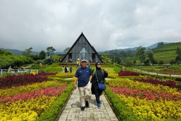 Paket Tour Bandung 1 Hari: Dusun Bambu, The Ranch Sariater Dan The Great Asia Africa