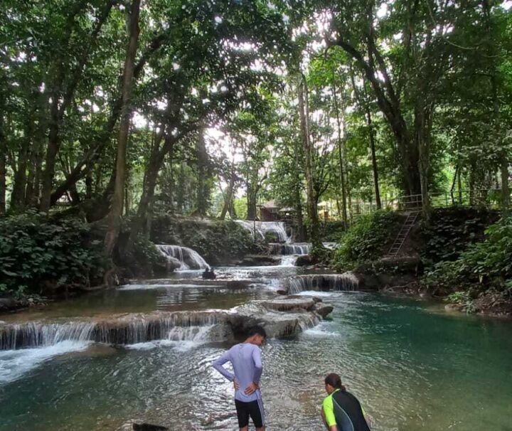 air terjun piala