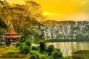 ONE DAY TRIP BANTEN: MASJID PACINAN TINGGI, SITUS PENGINDELAN ABANG EMAS DAN DANAU TASIKARDI