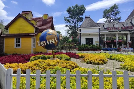 Paket Tour Bandung dan Lembang 1 Hari Asyik