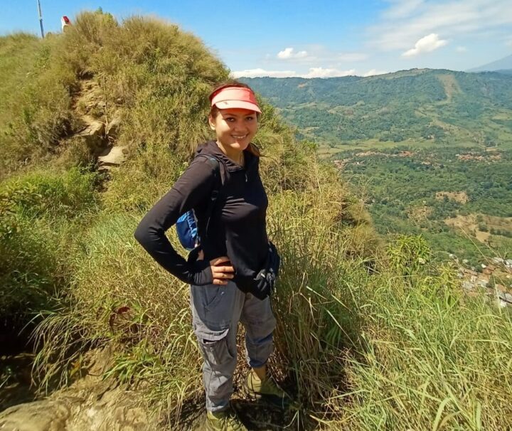 Paket Hiking Gunung Batu Jonggol 1 Hari