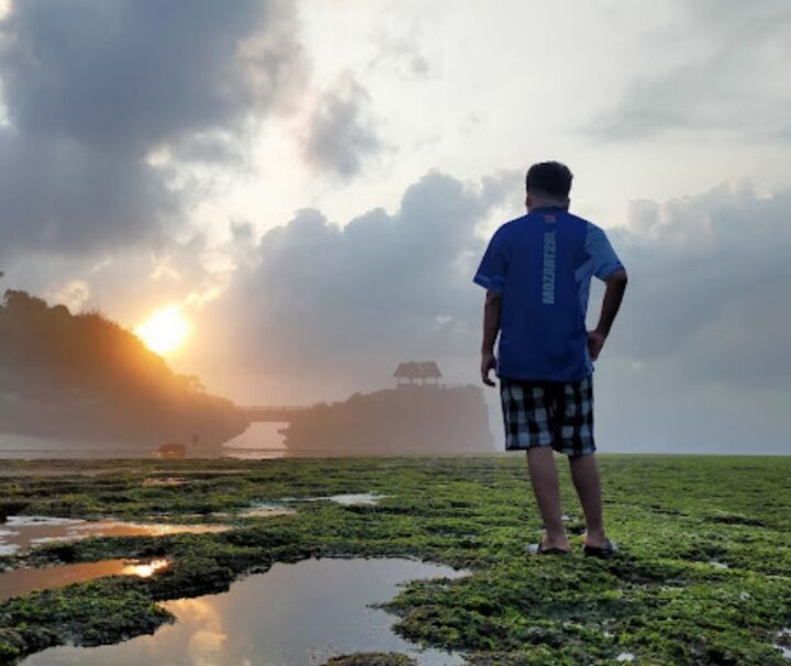 Pantai Kukup Daya Tarik untuk Liburan Bersama