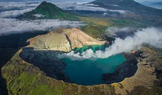Paket Tour Banyuwangi 1 Hari (Kawah Ijen)