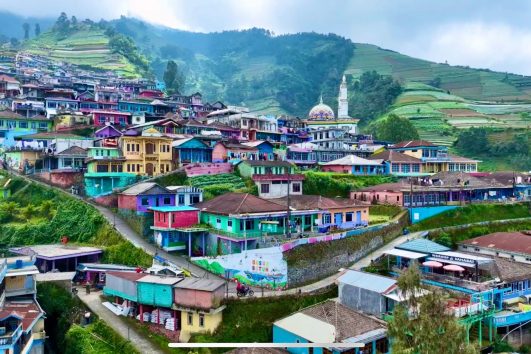 Paket Tour Magelang 2 Hari 1 Malam (2H2M)-Nepal Van Java