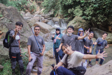 Paket Trekking Corporate Sentul: Curug Leuwi Hejo dan Cibaliung