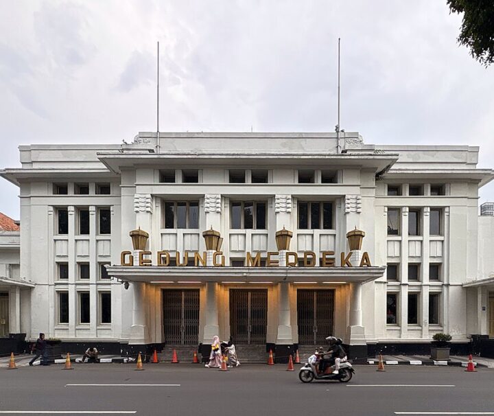 Paket Tour Bandung dan Lembang 1 Hari Hits