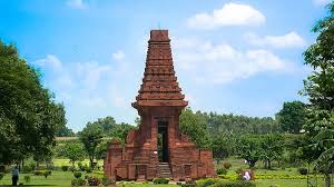 Paket Tour Trowulan 1 Hari