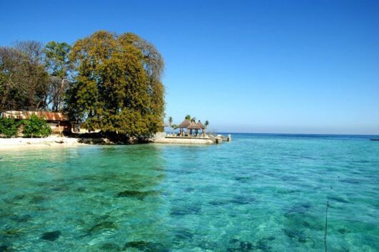 Paket Tour Makassar 1 Hari: Pantai Samalona