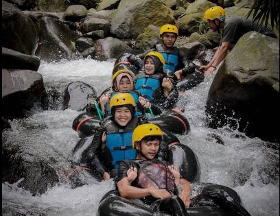Cikadongdong River Tubing