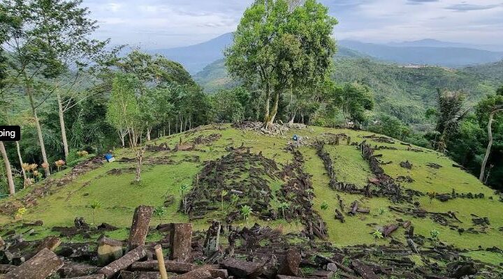gunung padang