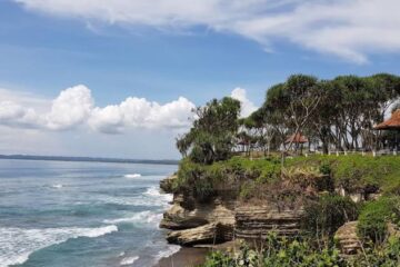 pantai batu hiu