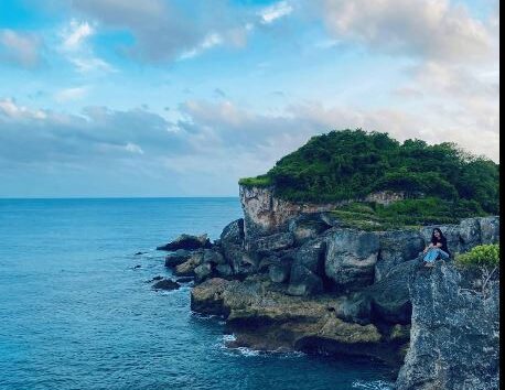 pantai dombo