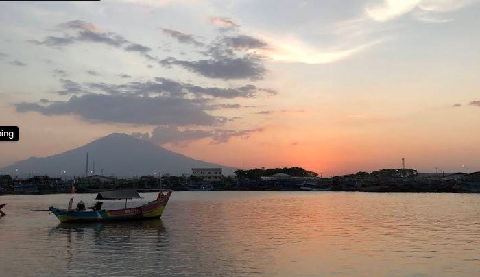 pantai kejawanan