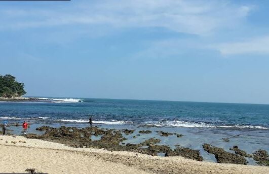 pantai ranca buaya garut