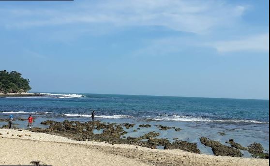 pantai ranca buaya garut