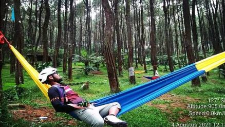 Bukit Pinus Panyawangan