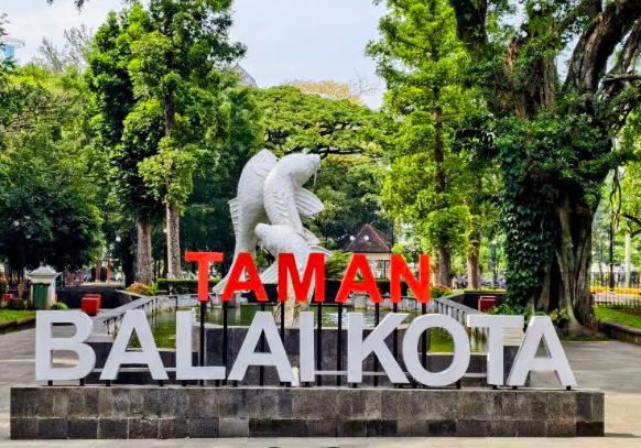 Taman Balai Kota Bandung