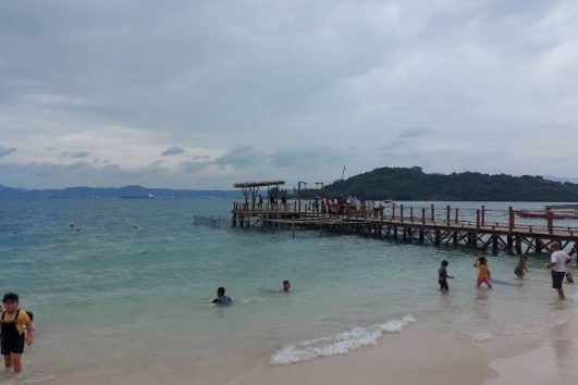 pantai mutun lampung
