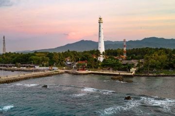 Mercusuar "Raja Willem" Cikoneng